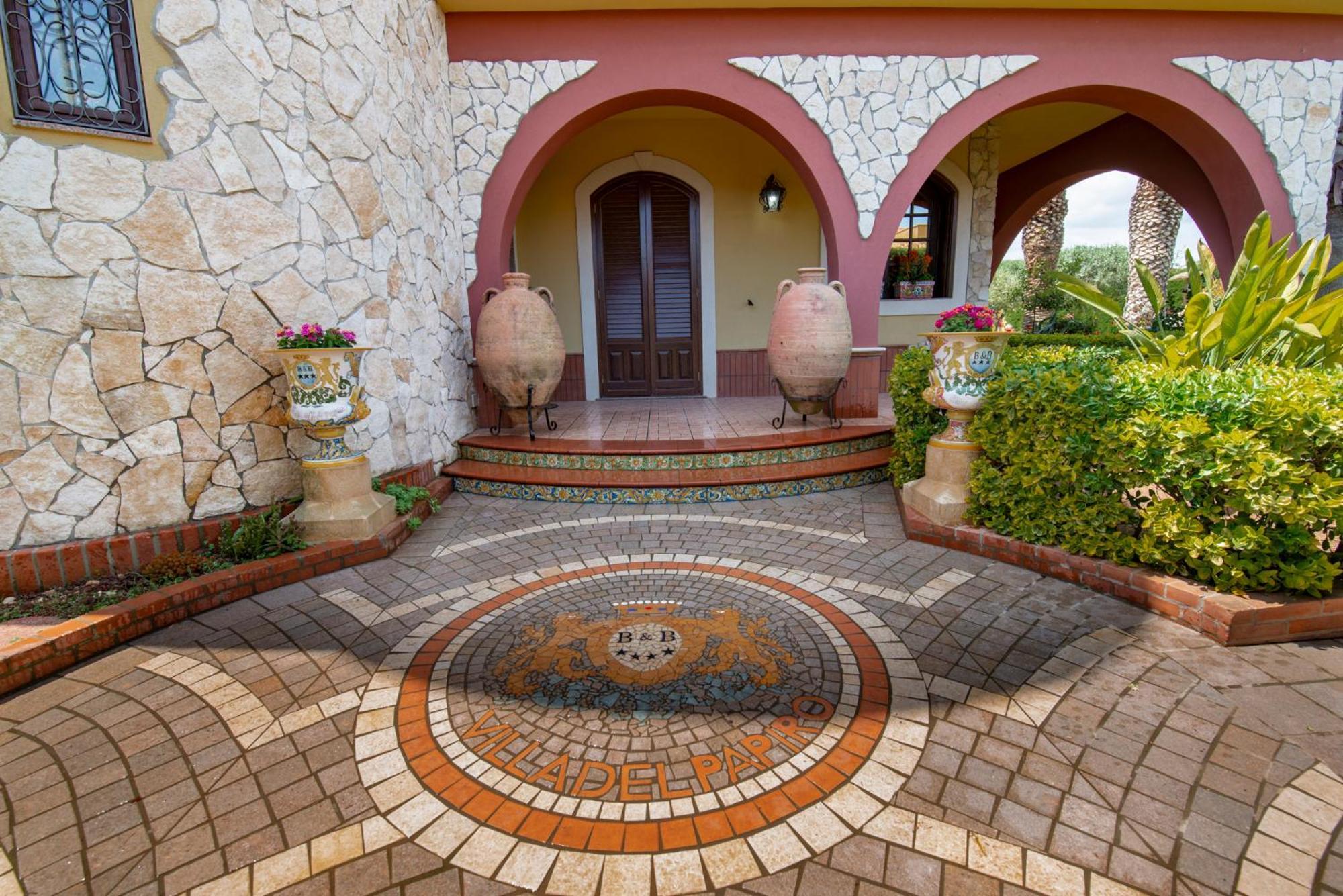 Villa Del Papiro Charme Apartments Avola Exterior foto